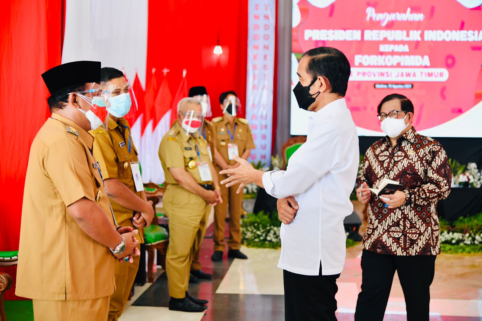 Kasus Aktif Covid-19 Menurun, Presiden Minta Forkopimda Tetap Waspada