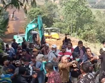 Eksekusi Lahan Proyek Sentul City Ricuh, Antar Pihak Saling Baku Hantam