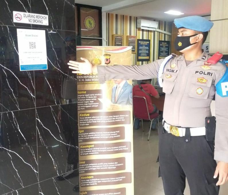 Masuk Polres Bogor Wajib QR Code Aplikasi Peduli Lindungi