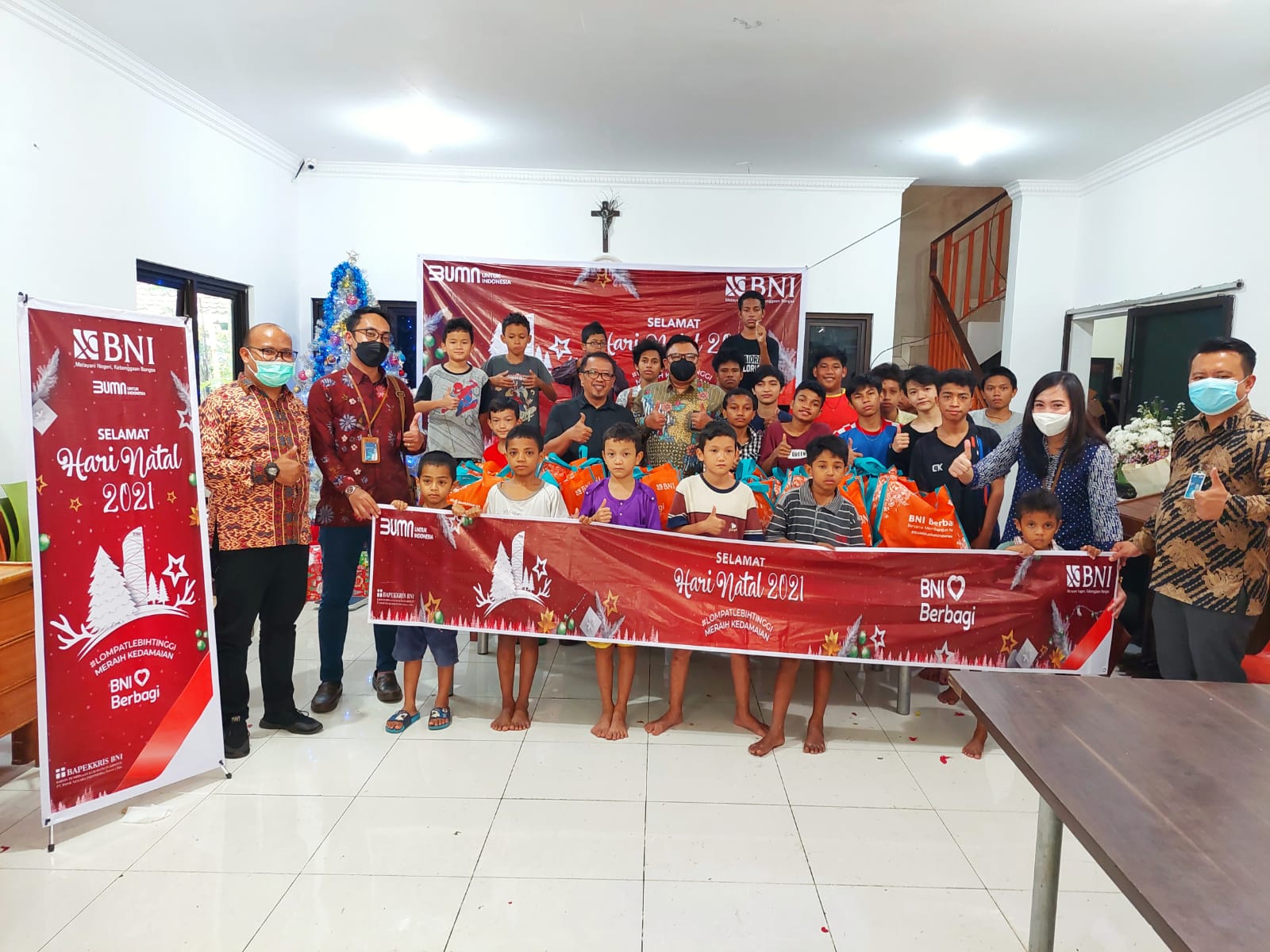 BNI Cabang Cibinong Berbagi Sembako di Panti Asuhan Bhakti Kasih