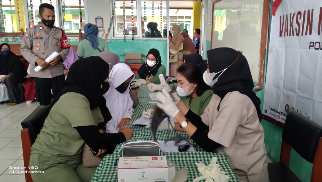 Vaksinasi Pelajar di Cisarua Terus Dikebut