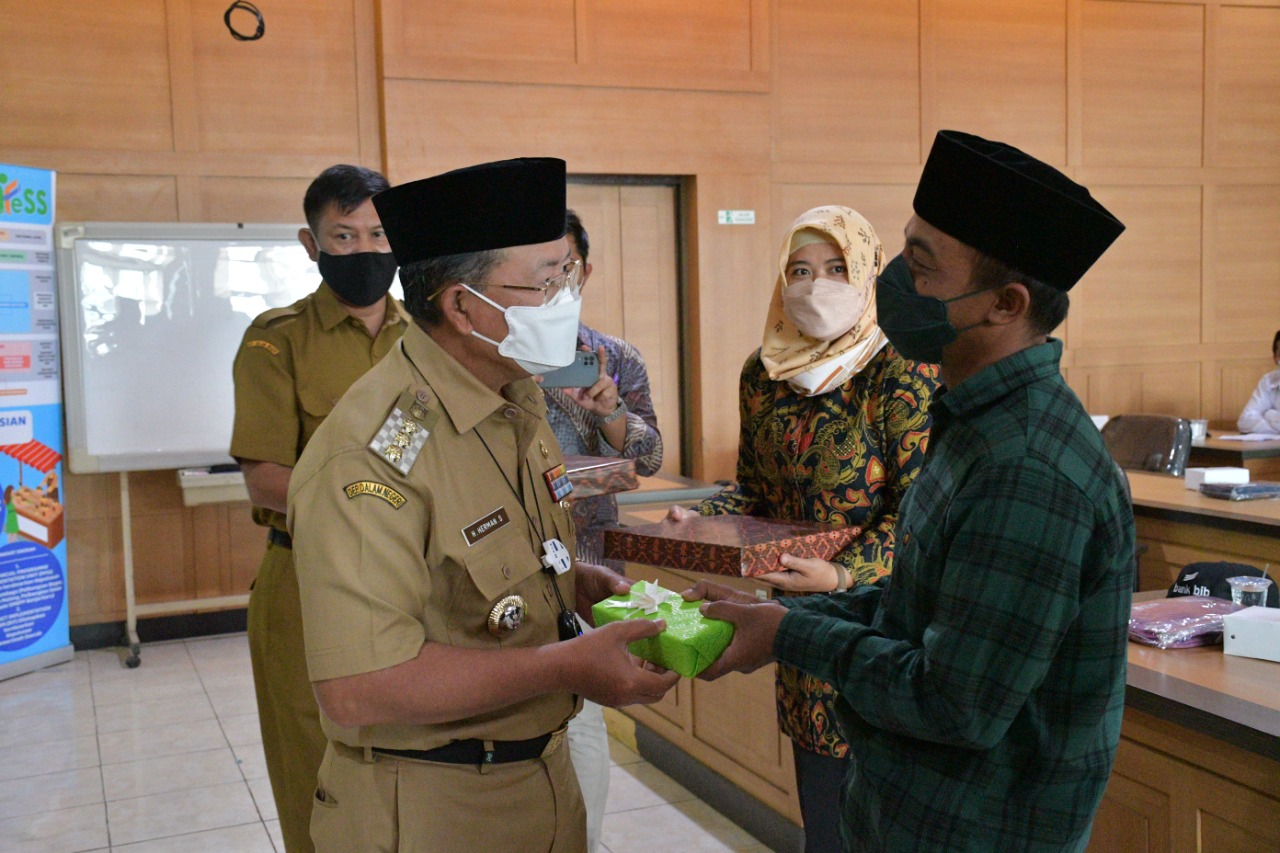 Bupati Cianjur Dukung Kementan Dongkrak Regenerasi Petani