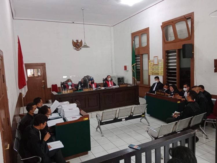 Jaksa KPK Tuntut Ade Yasin Tiga Tahun Penjara dan Pencabutan Hak Politiknya