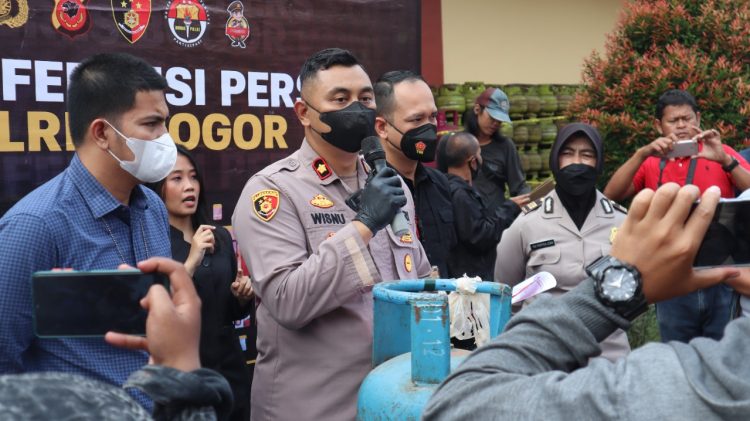 Tiga Pengoplos Gas Bersubsidi Diburu Polisi