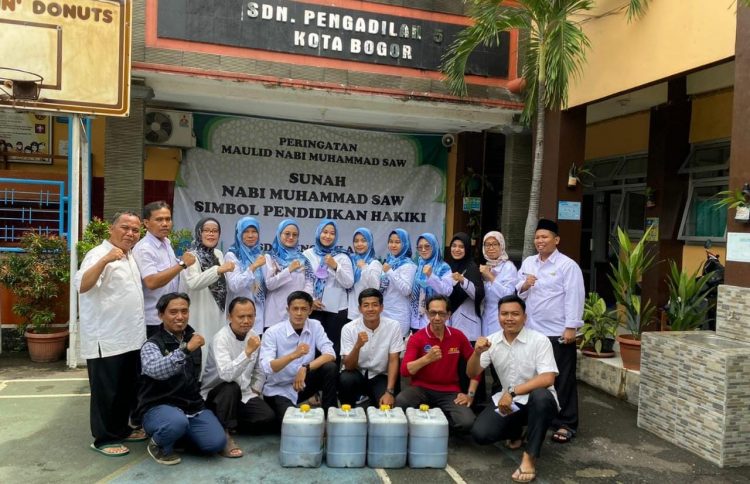 Peduli Lingkungan, SDN Pengadilan 5 Kolaborasi Dengan Bank Sampah Barokah 