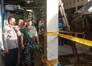 Warga Cisarua Yang Terkena Dampak Gempa Bumi Cianjur Mendapat Bantuan