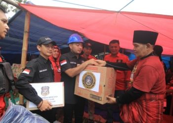 Sahabat Polisi Jabar Beri Bantuan Untuk Korban Bencana di Cianjur