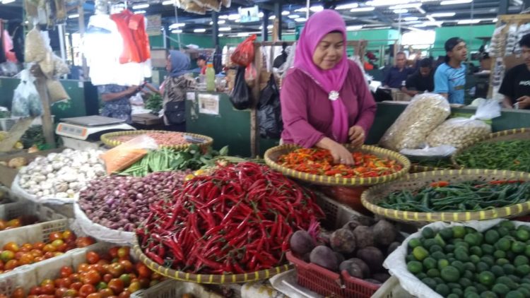 Jelang Nataru 2022 Harga Sembako Merangkak Naik 