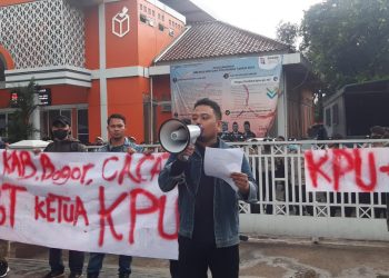 Diduga Curang Dalam Rekruitmen Pegawai PPK, Mahasiswa Desak Ketua KPU Kabupaten Bogor Dicopot
