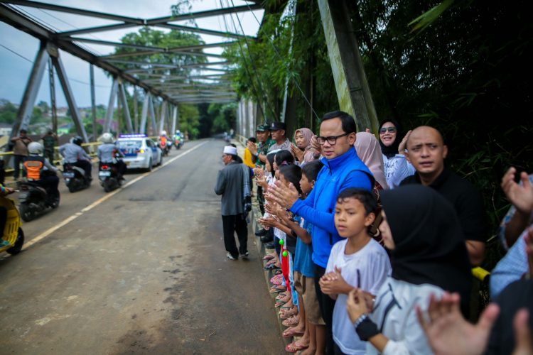 Sempat Ditutup Akibat Longsor, Kini Jalan KH.Tb.Muhammad Falak Kembali Bisa Dilintasi