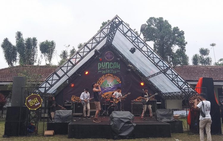 Puncak Fest Meriahkan Pergantian  Malam Tahun Baru 
