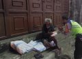 Patroli Perut Lapar, Polresta Bogor Kota Beri Makan Orang Terlantar