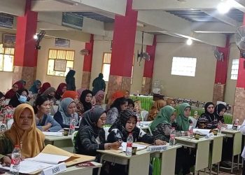 Pelatihan Peningkatkan Kader Posyandu Desa Cimandala Hadirkan Narsum Dokter Ahli Gizi