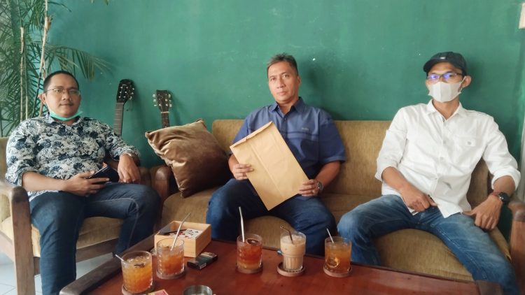 Dinilai Mencemarkan Nama Baik, CV Emasindo Somasi Pemilik Toko Material PD Makmur 