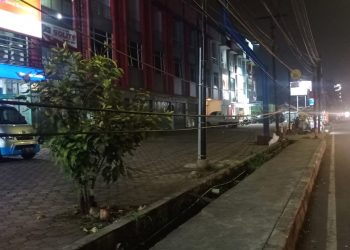 Jaringan Kabel Depan Ruko Jalan Raya Jakarta- Bogor Ancam Keselamatan Warga