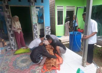 Mayat Bersandar di Kandang Ayam Hebohkan Warga Parung