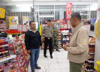 Polisi Buru Pelaku Komplotan Pencuri Sebuah Minimarket 