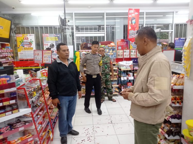 Polisi Buru Pelaku Komplotan Pencuri Sebuah Minimarket