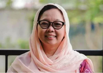 Dapat Perlakuan Tak Menyenangkan di Bandara, Putri Gus Dur Ungkap Lewat Cuitan