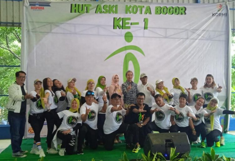 Ratusan Orang Ikut Senam Kebugaran di Peringatan HUT AKSI