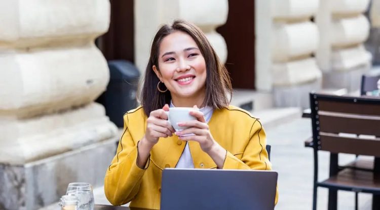 Masih Sering Bingung Cara Miliki Hidup Bahagia? Intip Yuk Caranya