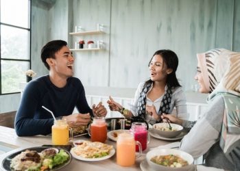 Simak Penjelasannya yuk, Apa Bukber Berpahala?