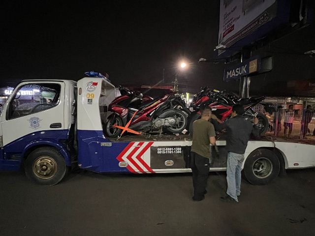 Buru Pengguna Knalpot Brong, Polisi Amankan 40 Unit Motor