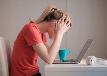 Generasi Milenial Mudah Stres, Simak Yuk Alasannya!