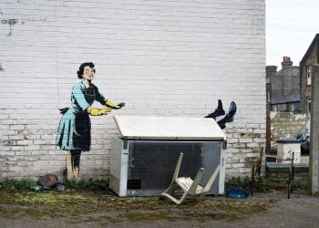 Misterius, Seniman Jalanan Banksy Gelar Pameran Karya Lukis