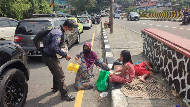 Jelang Ramadhan Aliansi Jurnalis Bogor Gelar Aksi Sosial