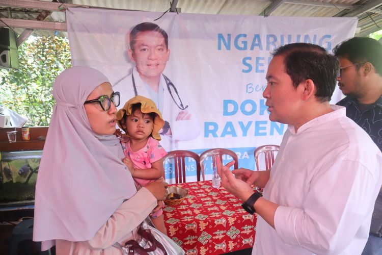 Jadi Idola Emak-emak, Dokter Rayendra Kerap ‘Disandera’ Saat Silaturahmi