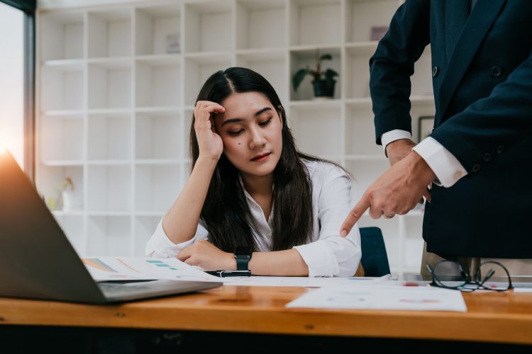 Cari Tahu Yuk! Quiet Firing, Cara Licik Bikin Pengen Resign