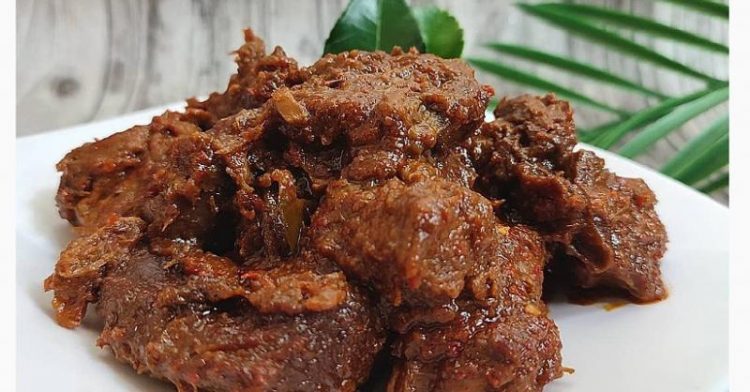 Rendang, Makanan Khas Minangkabau yang Kaya Rasa