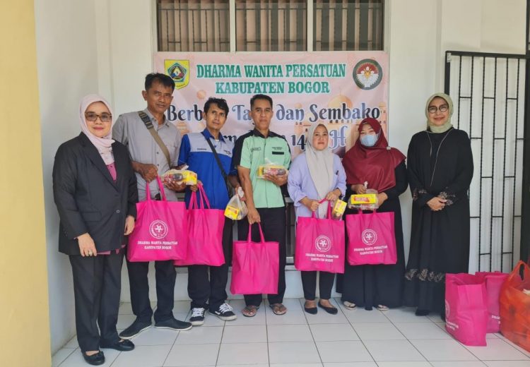 DWP Kabupaten Bogor Berbagi Sembako dan Takjil Gratis