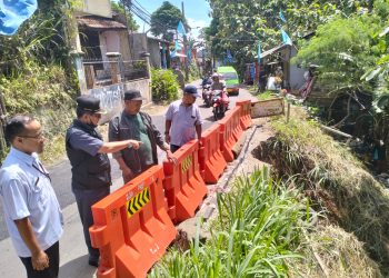 Sambangi Lokasi Longsor, Rizal Utami Pastikan TPT di Katulampa Segera di Garap Dinas PUPR