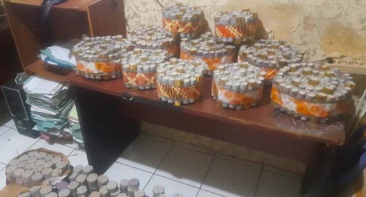 Gelar Operasi Pekat, Polsek Bogor Utara Sita Ribuan Petasan 