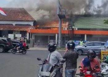 Rumah Sakit Salak Bogor Kebakaran, Api Terlihat Di Atap Gedung