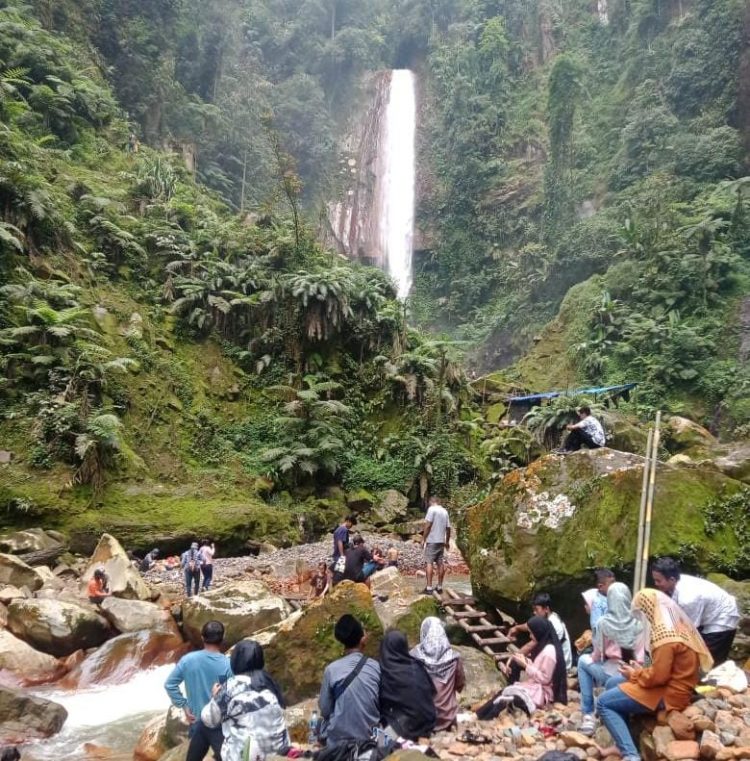 Terjangkau, Curug Menjadi Alternatif Objek wisata di Libur Lebaran
