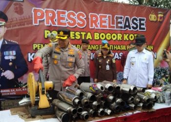 Polisi Musnahkan 1.333 Knalpot Brong