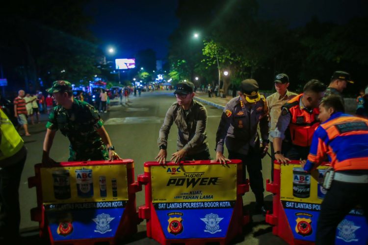 Jalan Otista Ditutup, Warga Diminta Ikuti Rute Rekayasa Lalu Lintas