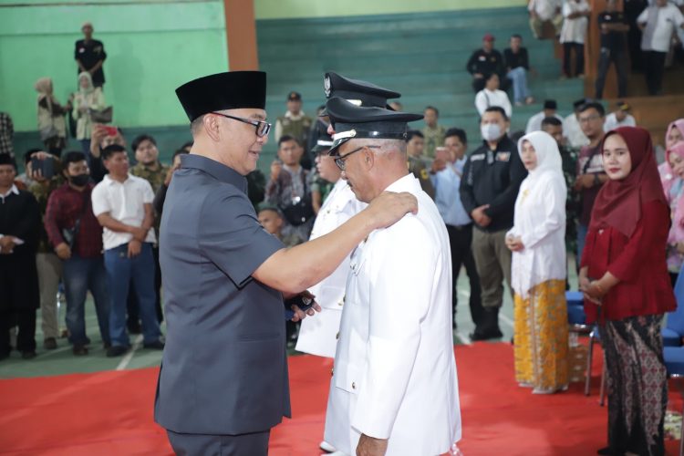 Lantik Kepala Desa, Pesan Iwan Setiawan: Untuk Pembangunan Data Harus Valid dan Berkualitas