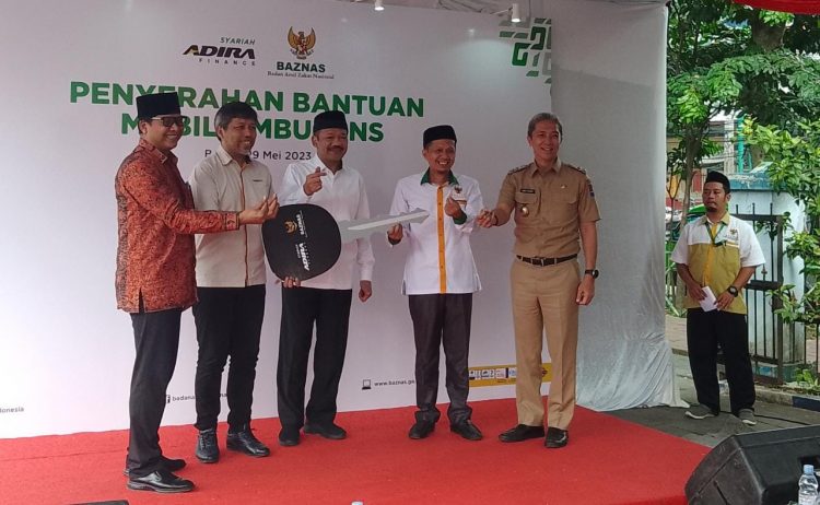 Baznas Kota Bogor Terima Hibah Ambulans dari Adira Finance Syariah