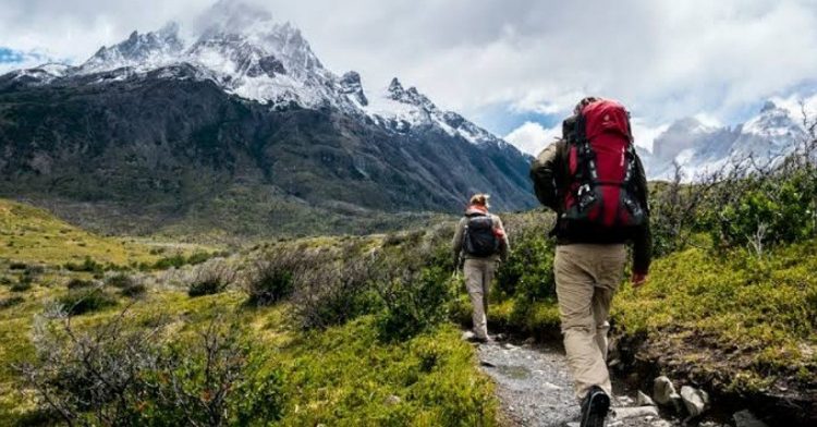 Trekking, Olahraga Santai Jelajahi Titik Magis Nan Asri 