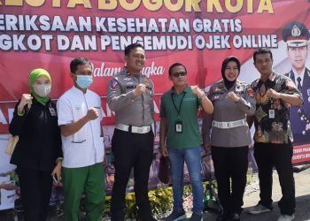 Gandeng RS, Satlantas Periksa Kesehatan Puluhan Sopir Angkot