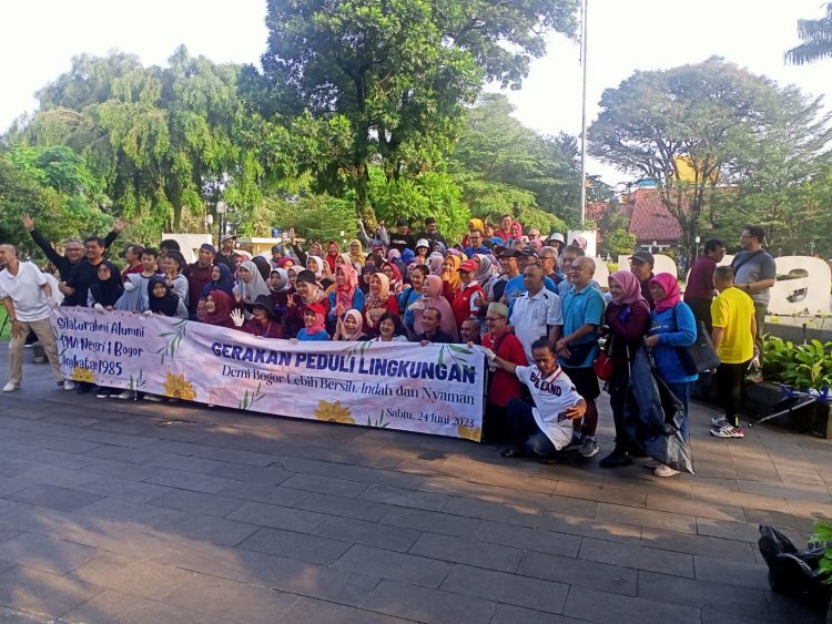 Peduli Lingkungan, Alumni SMAN 1 Beberesih Taman Kencana