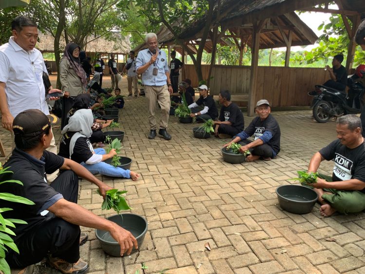 Sinergi Kementan dan DPR -RI Masifkan Pertanian Ramah Lingkungan dengan Bimtek untuk Petani di Purwakarta