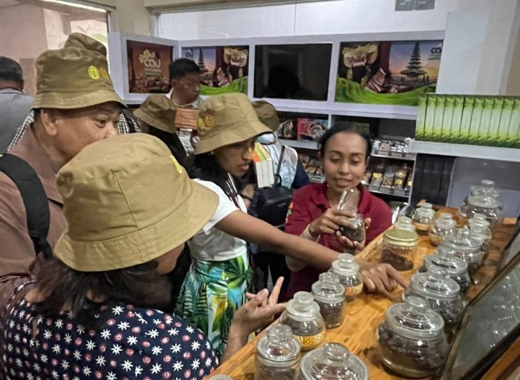 Rangkul Milenial Negara Sahabat, Kementan Dorong Pembangunan di Pedesaan