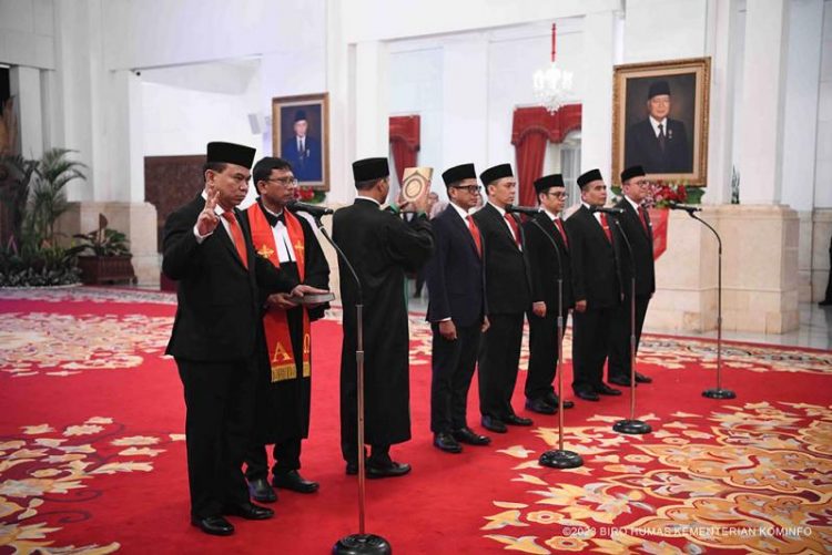 Sah! Presiden Jokowi Lantik Menkominfo dan 5 Wamen Baru