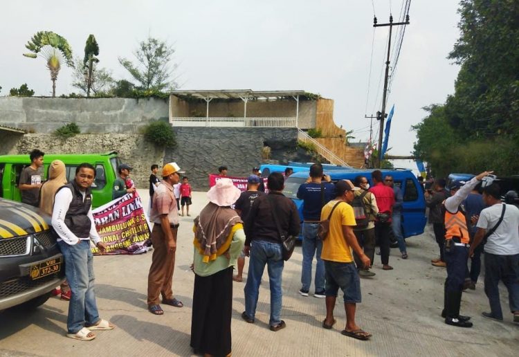 Jadi Biang Kerok Kemacetan, Chevilly Resort dan Cafe Didemo Warga