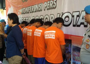 Polisi Kandangin Pelajar Sok Jagoan Bersenjata Tajam